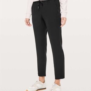 Lululemon On the Fly 7/8 Pant - Black - Size 12